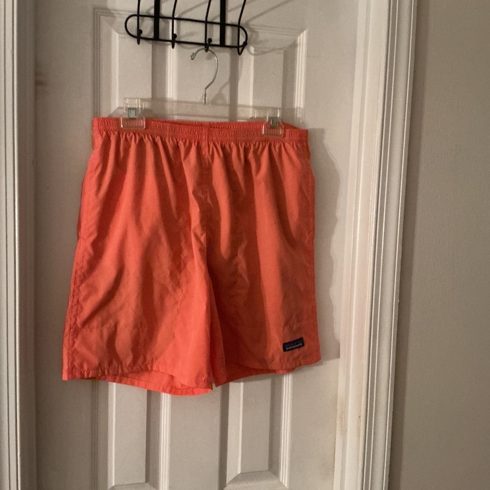 Men’s Patagonia Orange Athletic Shorts Size Large